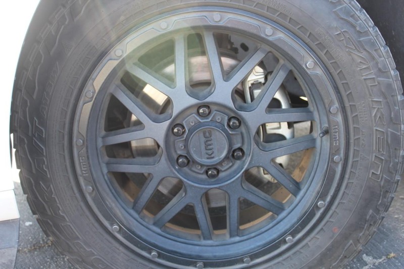 Ford Expedition Vehicle Full-screen Gallery Image 36