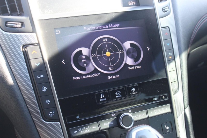 INFINITI Q50 Vehicle Full-screen Gallery Image 17
