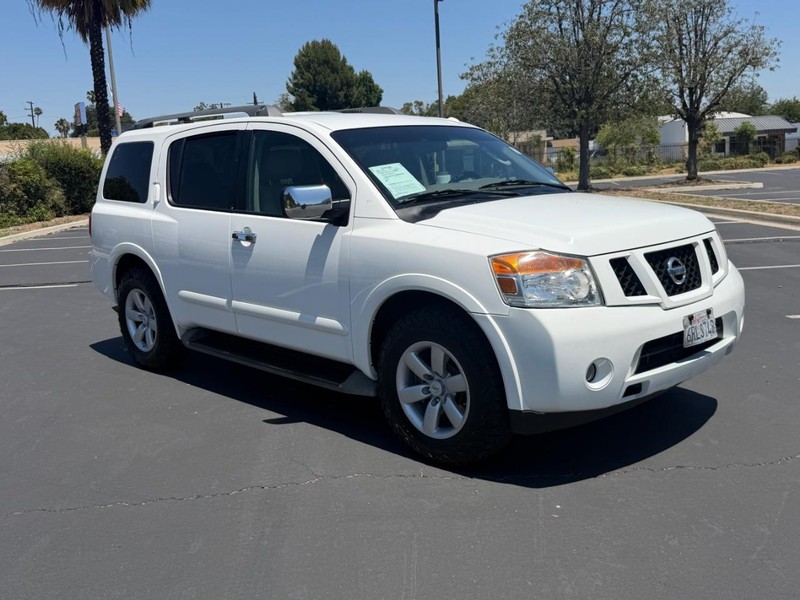 Nissan Armada Vehicle Full-screen Gallery Image 07