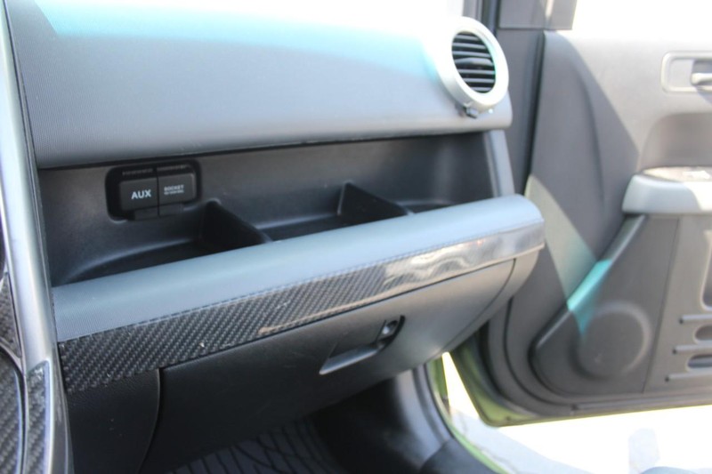 Honda Element Vehicle Full-screen Gallery Image 25