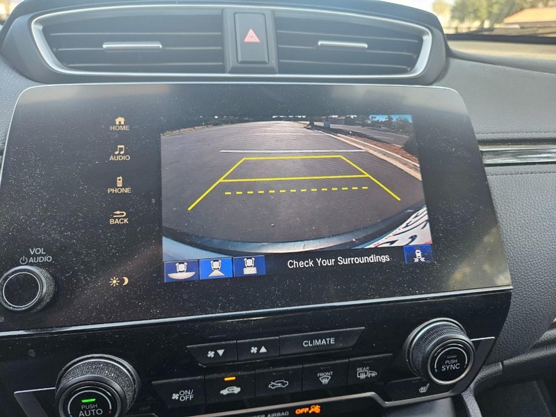 Honda CR-V Vehicle Full-screen Gallery Image 11