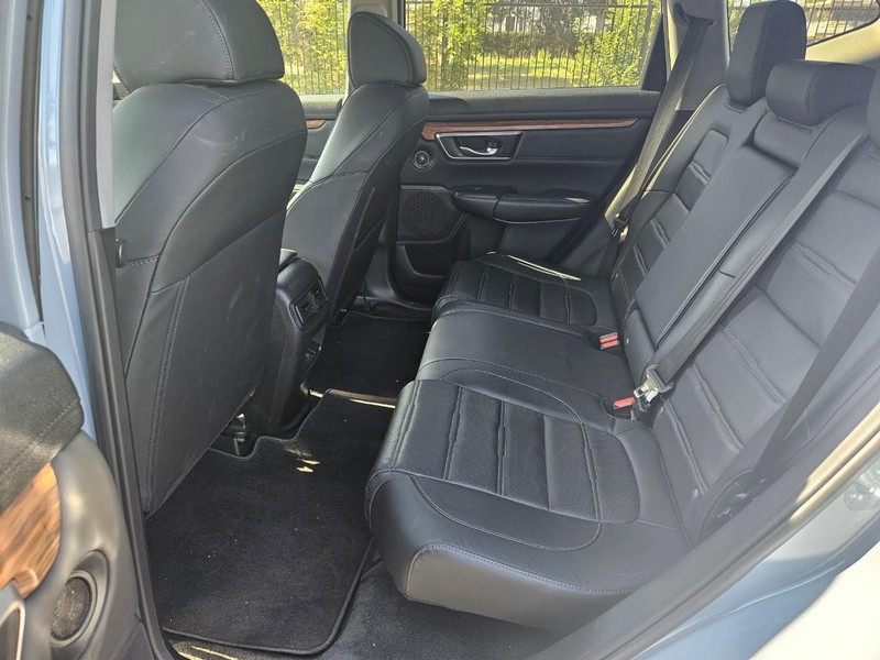 Honda CR-V Vehicle Full-screen Gallery Image 13