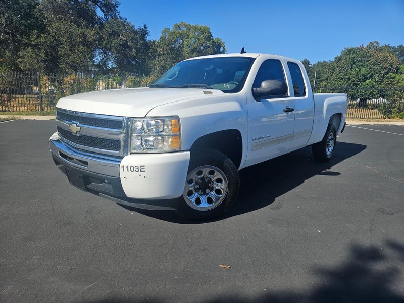 Chevrolet Silverado 1500 Vehicle Full-screen Gallery Image 17