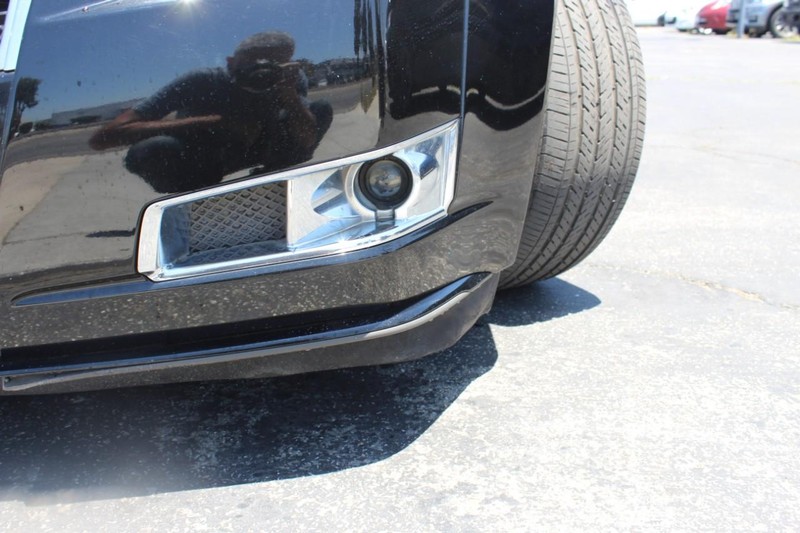 Cadillac CTS Coupe Vehicle Full-screen Gallery Image 07