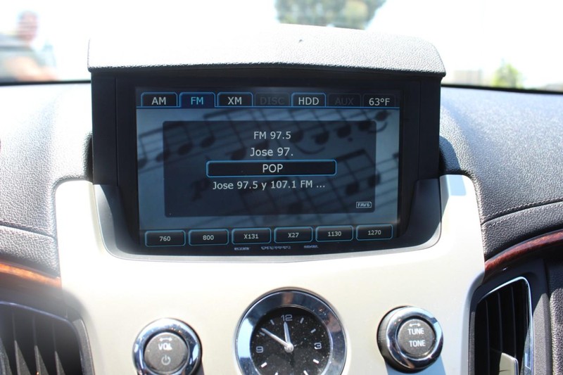 Cadillac CTS Coupe Vehicle Full-screen Gallery Image 14