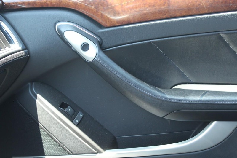 Cadillac CTS Coupe Vehicle Full-screen Gallery Image 25