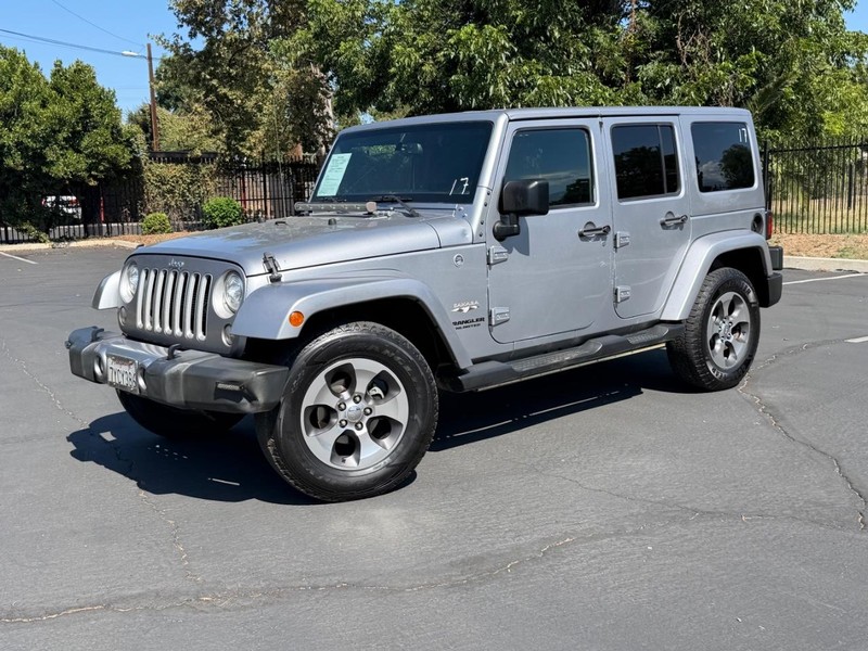 Jeep Wrangler Unlimited Vehicle Full-screen Gallery Image 01