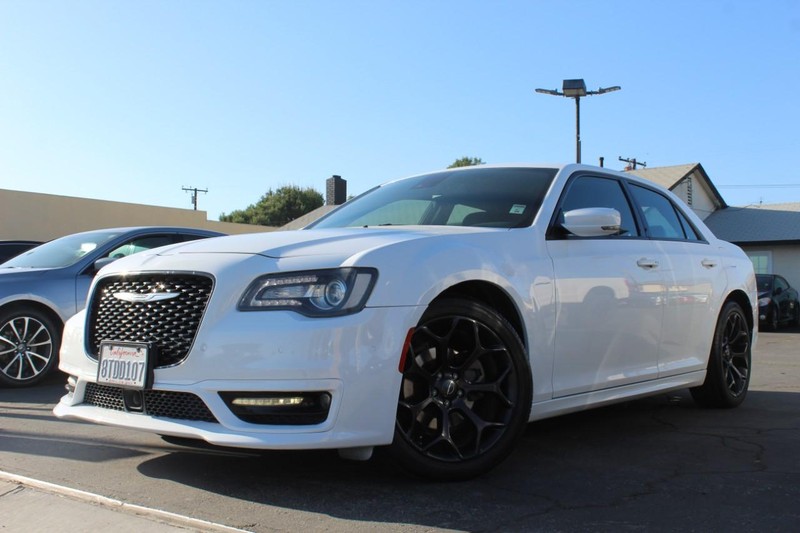 Bright White Clearcoat 2020 Chrysler 300 Sedan Rear-Wheel Drive Automatic