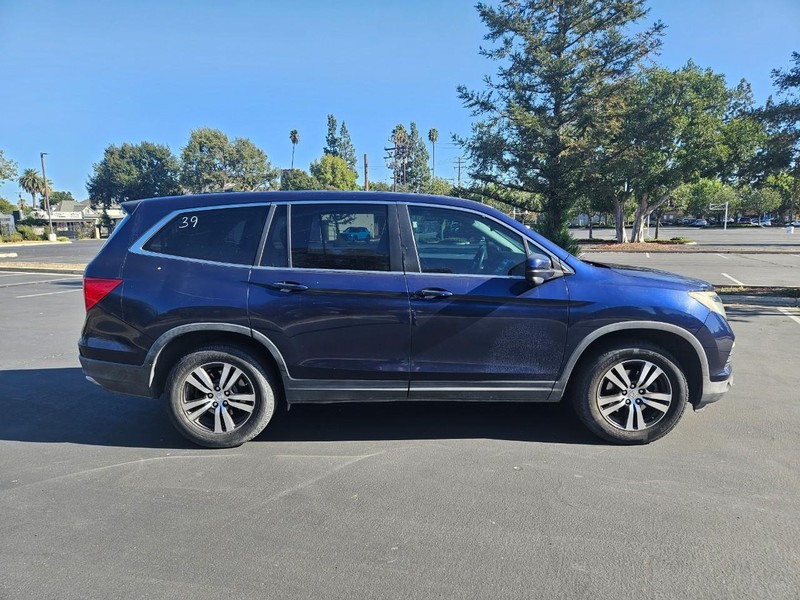 Honda Pilot Vehicle Full-screen Gallery Image 06