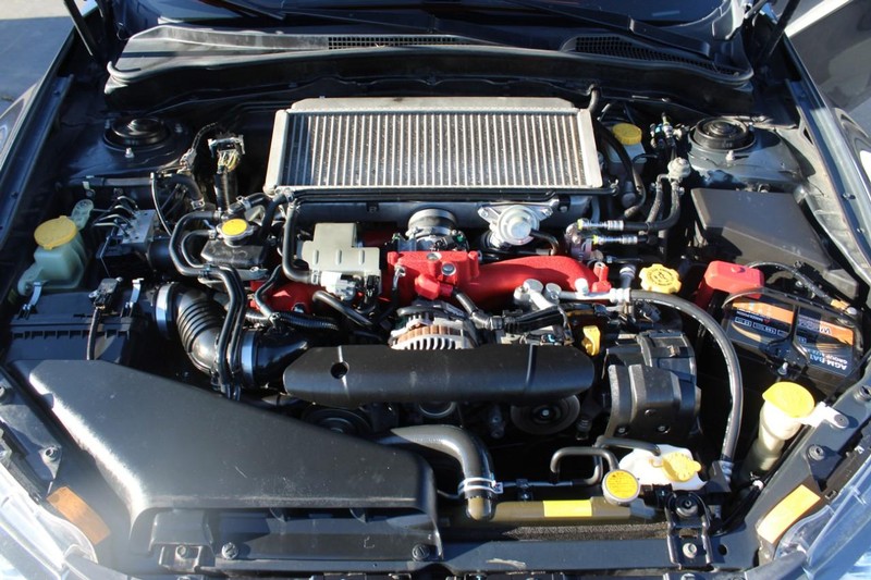 Subaru Impreza Wagon WRX Vehicle Full-screen Gallery Image 16