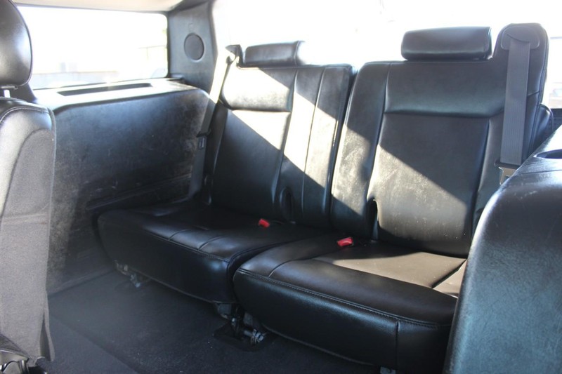 HUMMER H2 Vehicle Full-screen Gallery Image 12
