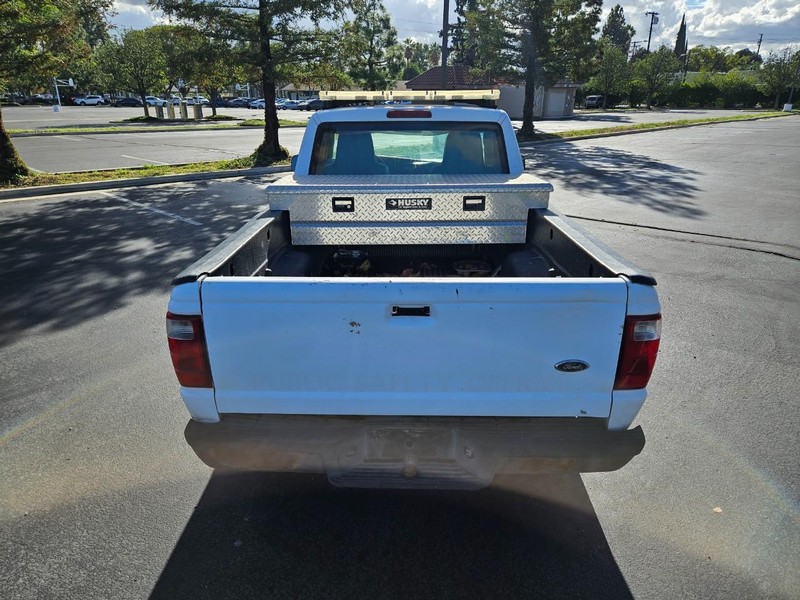 Ford Ranger Vehicle Full-screen Gallery Image 04