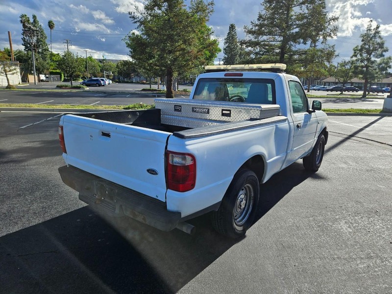 Ford Ranger Vehicle Full-screen Gallery Image 05