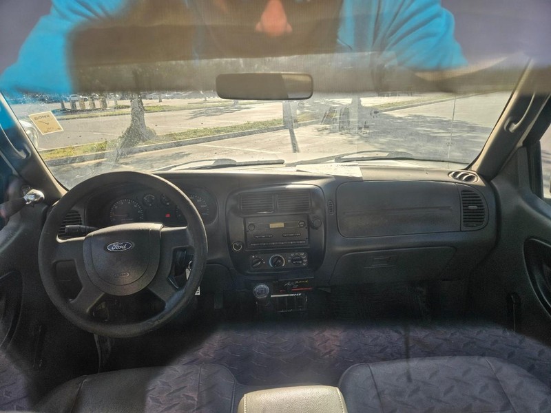 Ford Ranger Vehicle Full-screen Gallery Image 09