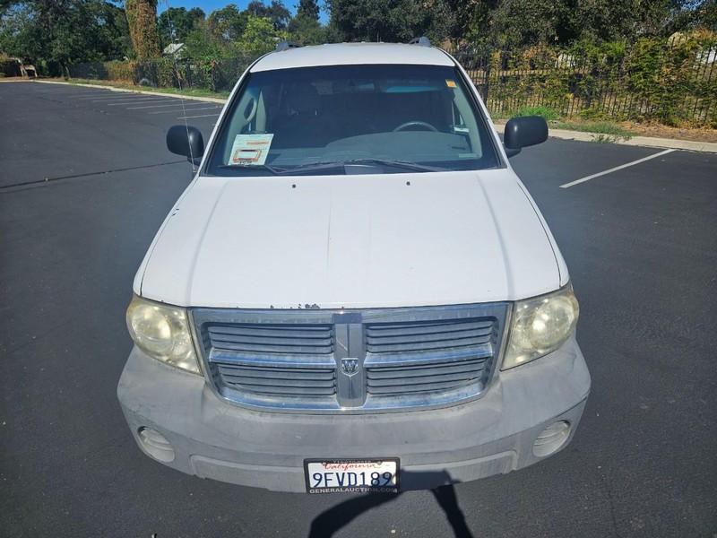 Dodge Durango Vehicle Full-screen Gallery Image 08