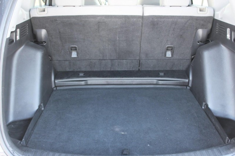 Honda CR-V Vehicle Full-screen Gallery Image 11