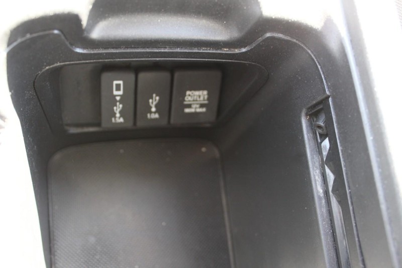 Honda CR-V Vehicle Full-screen Gallery Image 24