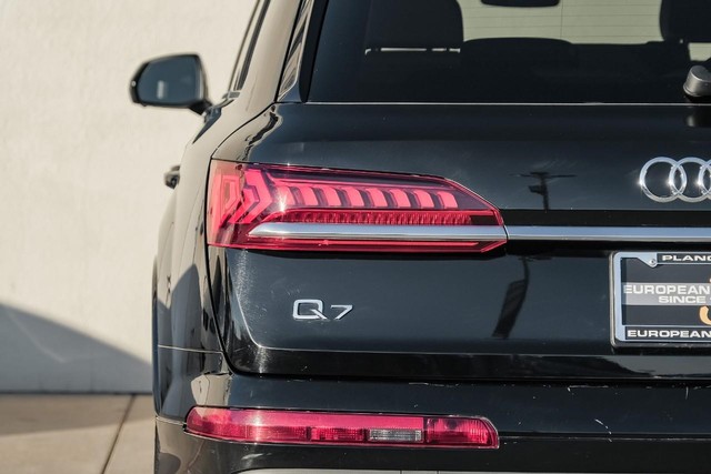 Audi Q7 Vehicle Main Gallery Image 33