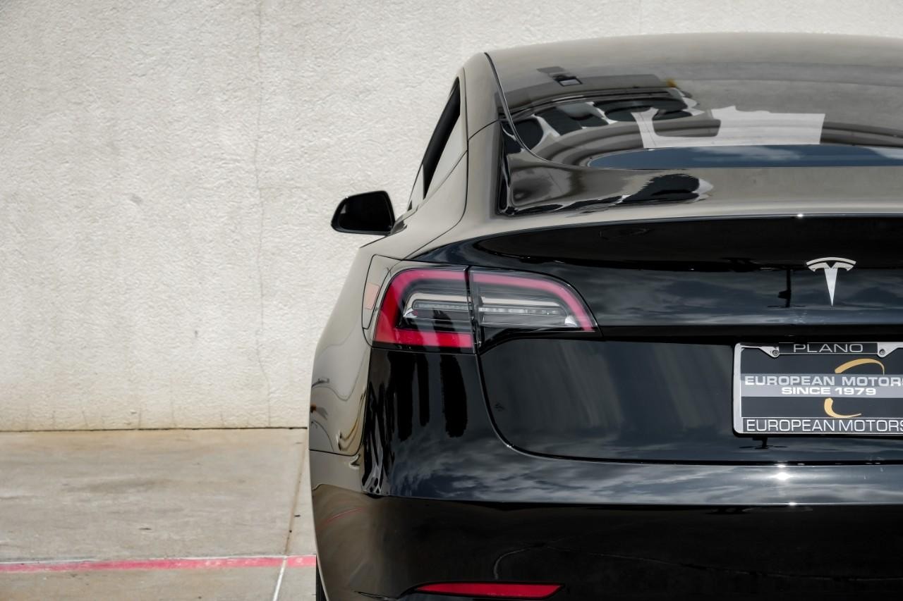 Tesla Model 3 Vehicle Main Gallery Image 39