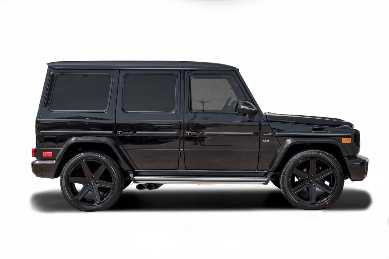 Mercedes-Benz G-Class Vehicle Main Gallery Image 07