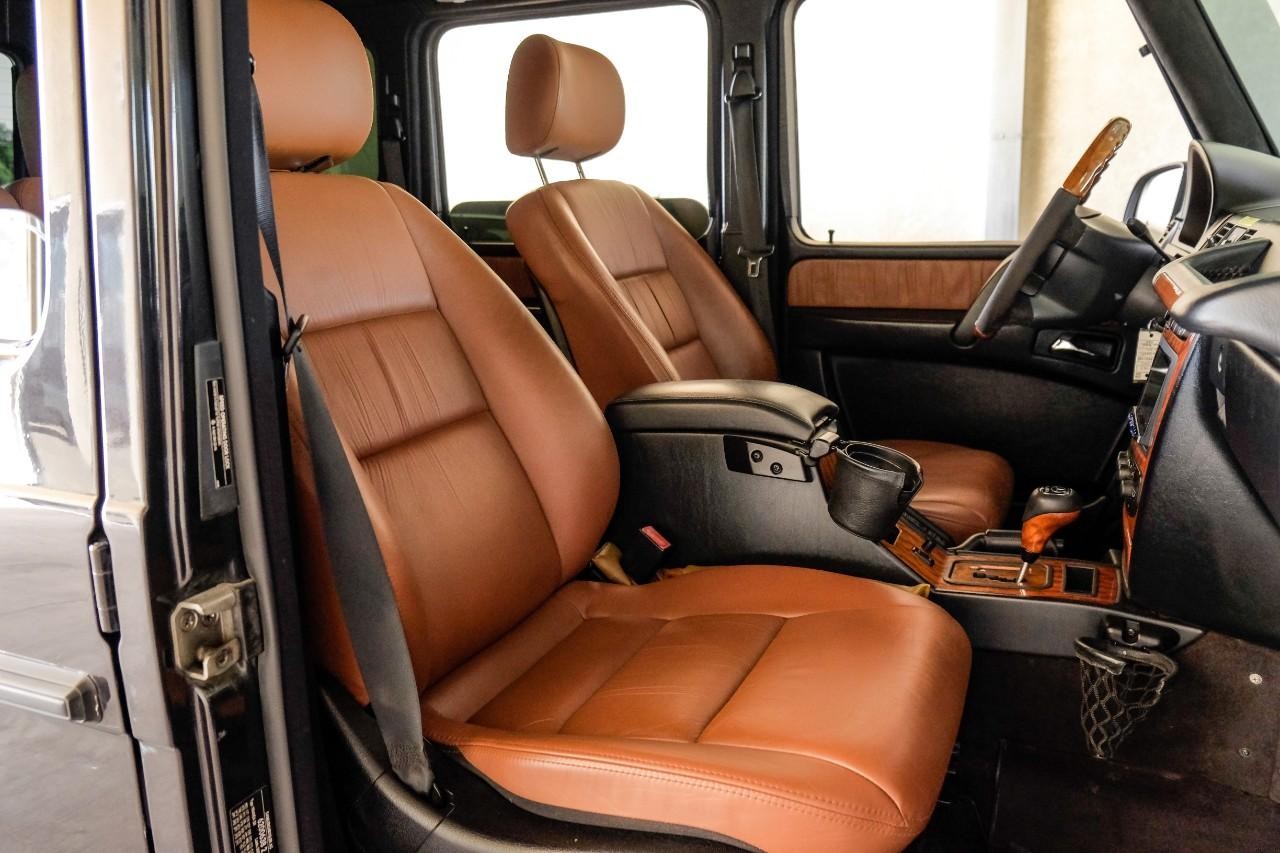 Mercedes-Benz G-Class Vehicle Main Gallery Image 30