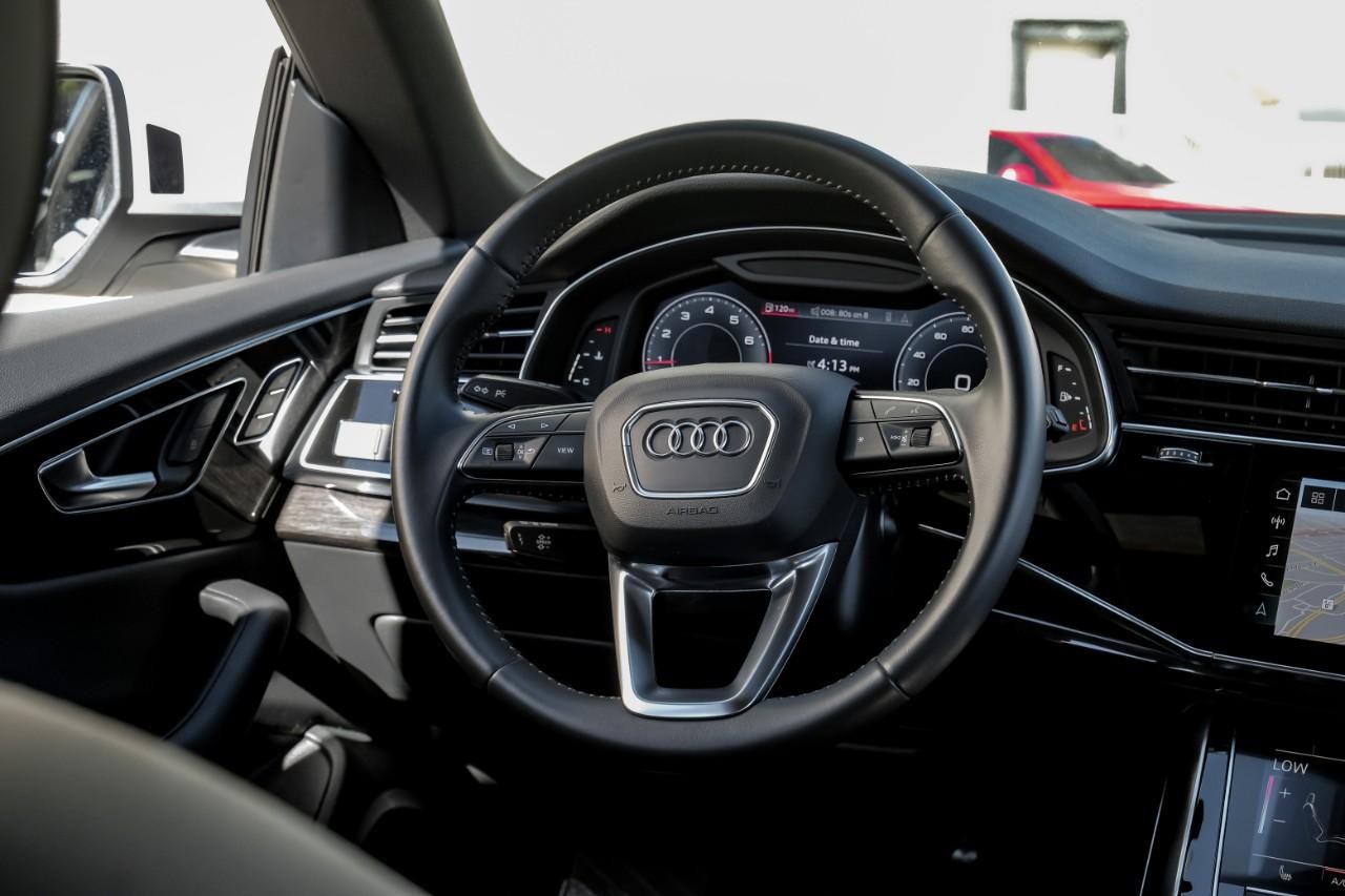 Audi Q8 Vehicle Main Gallery Image 17