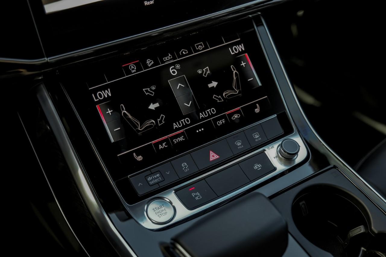 Audi Q8 Vehicle Main Gallery Image 27