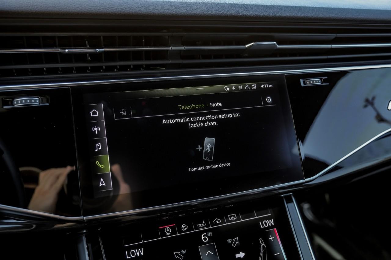 Audi Q8 Vehicle Main Gallery Image 30