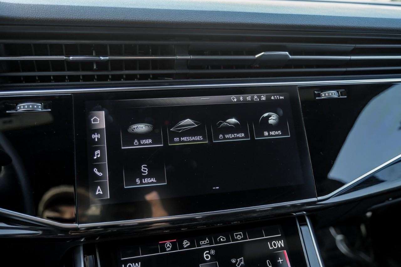Audi Q8 Vehicle Main Gallery Image 32