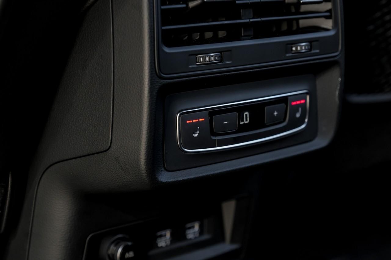 Audi Q8 Vehicle Main Gallery Image 38