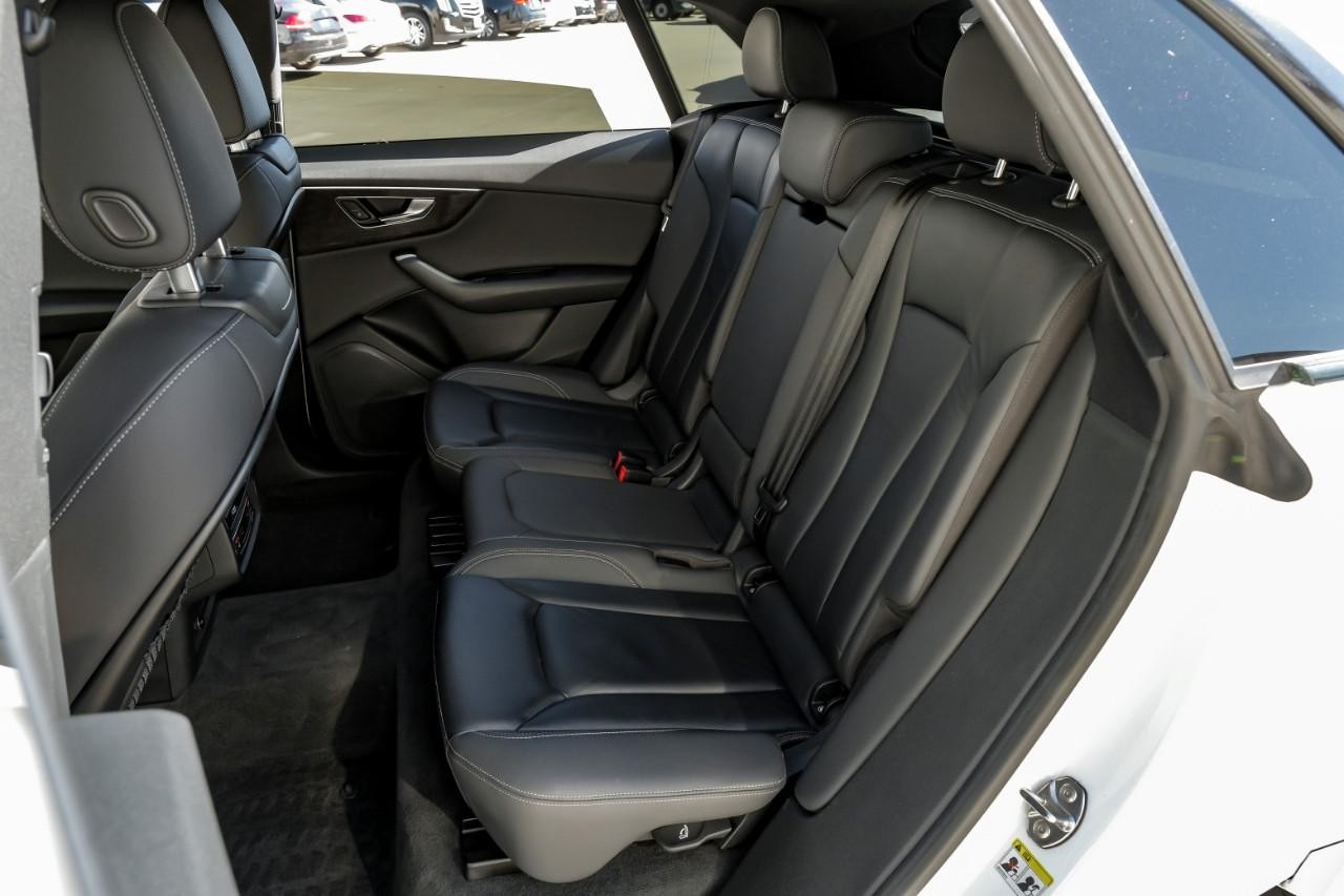 Audi Q8 Vehicle Main Gallery Image 40