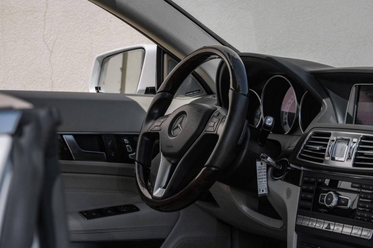 Mercedes-Benz E 350 Vehicle Main Gallery Image 14