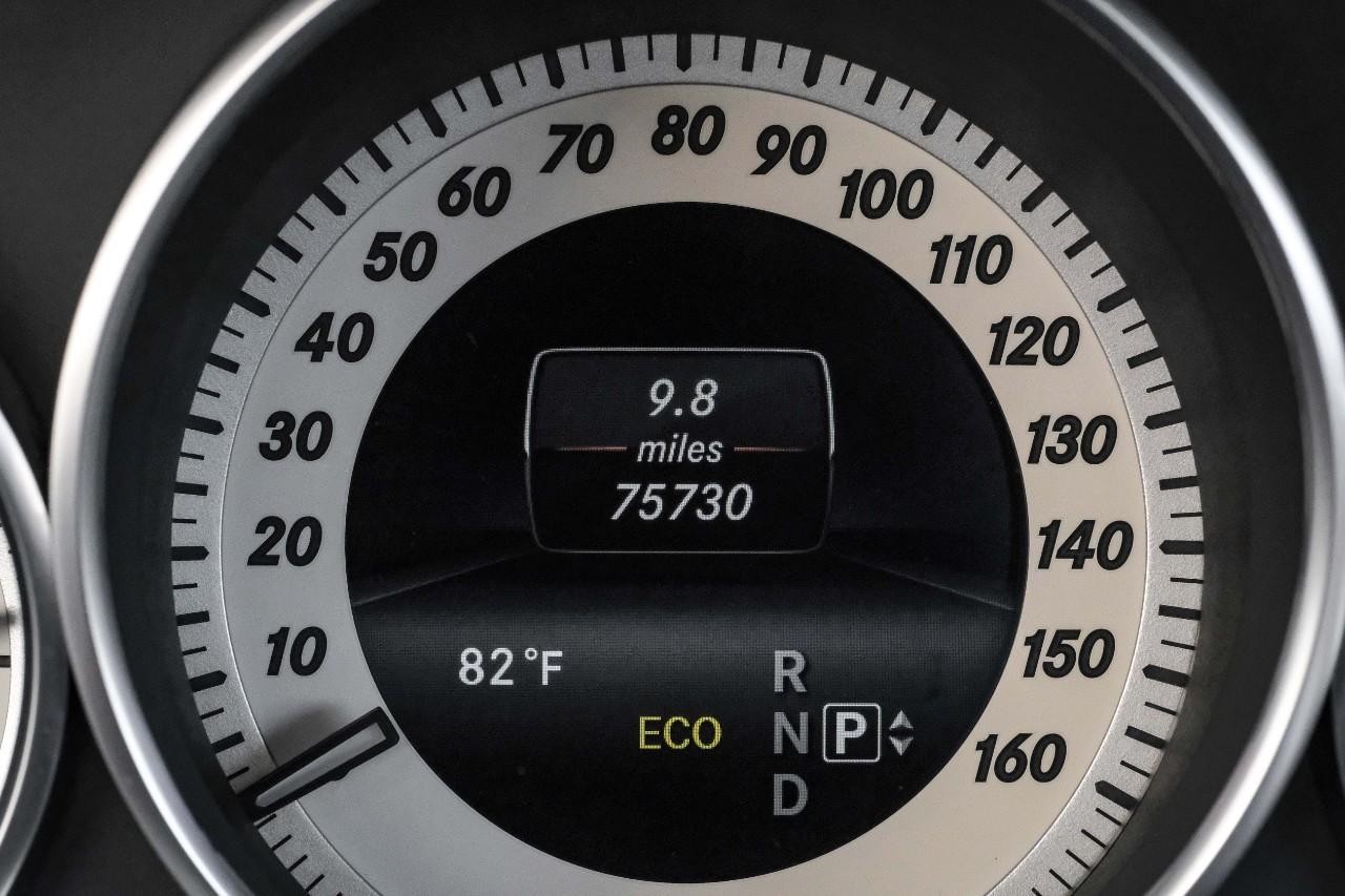 Mercedes-Benz E 350 Vehicle Main Gallery Image 16