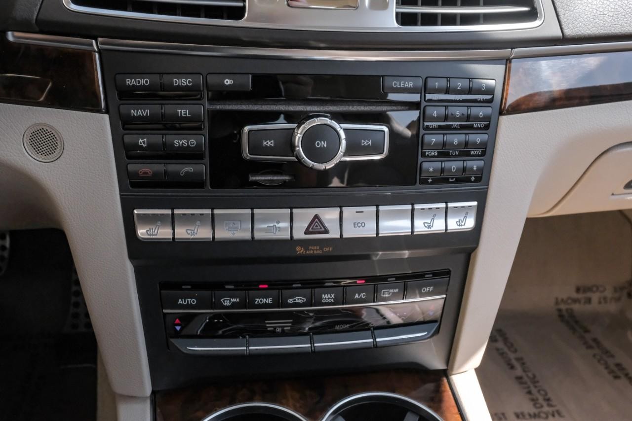 Mercedes-Benz E 350 Vehicle Main Gallery Image 18