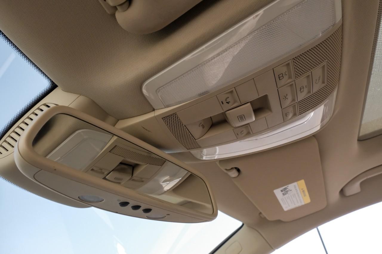 Mercedes-Benz E 350 Vehicle Main Gallery Image 19