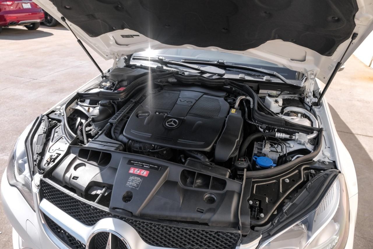 Mercedes-Benz E 350 Vehicle Main Gallery Image 28