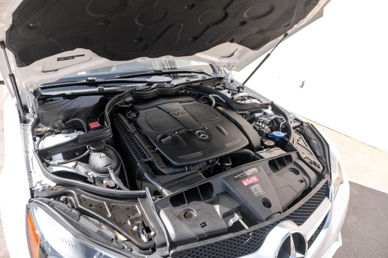Mercedes-Benz E 350 Vehicle Main Gallery Image 30