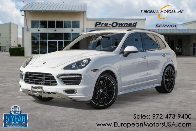 more details - porsche cayenne