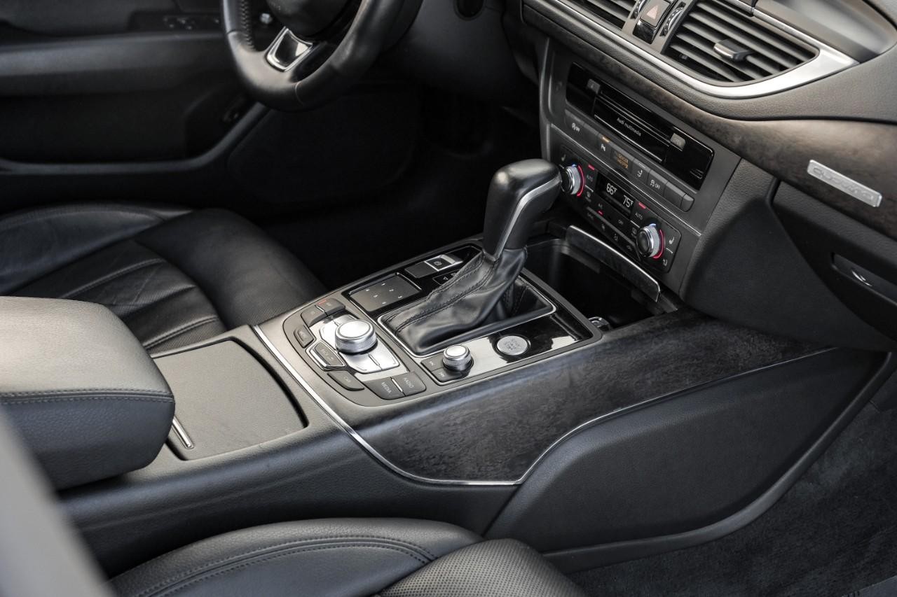 Audi A7 Vehicle Main Gallery Image 27