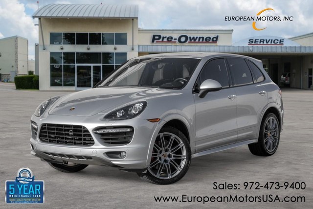 more details - porsche cayenne