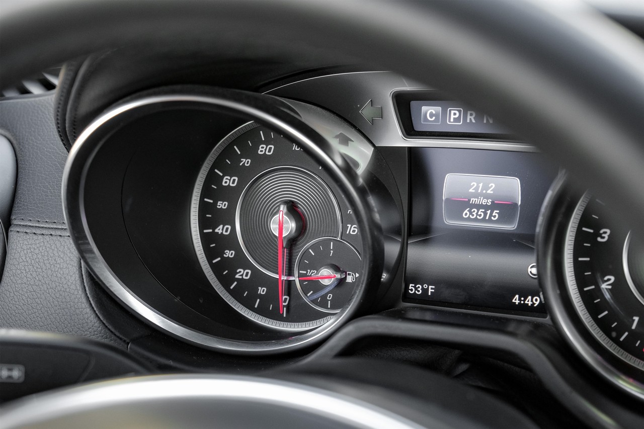 Mercedes-Benz SL Vehicle Main Gallery Image 17
