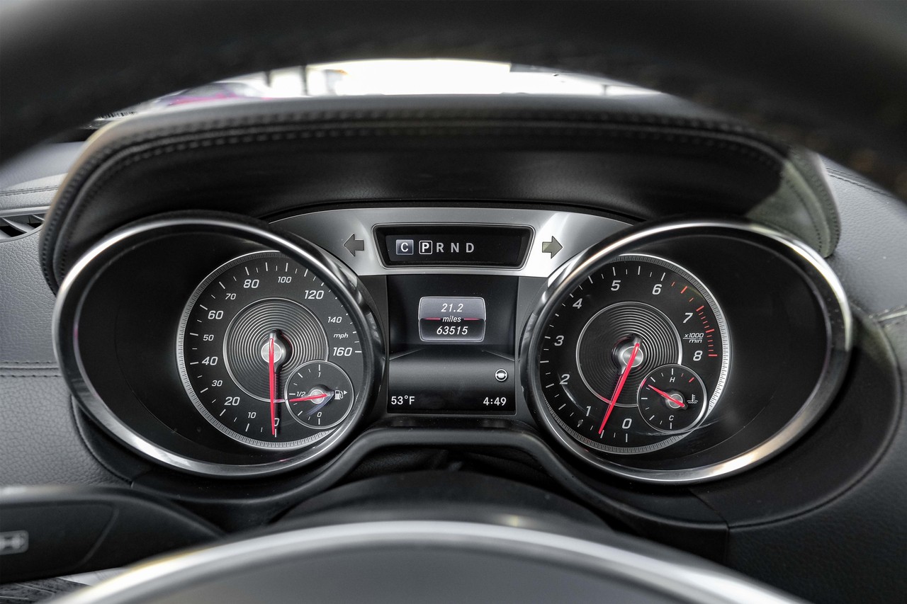 Mercedes-Benz SL Vehicle Main Gallery Image 18