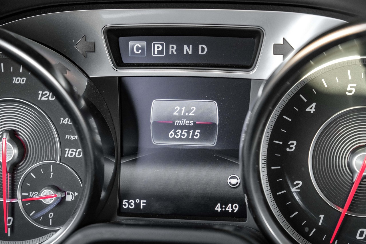 Mercedes-Benz SL Vehicle Main Gallery Image 19