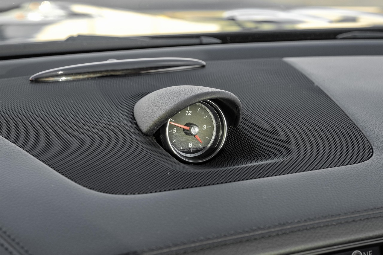 Mercedes-Benz SL Vehicle Main Gallery Image 29