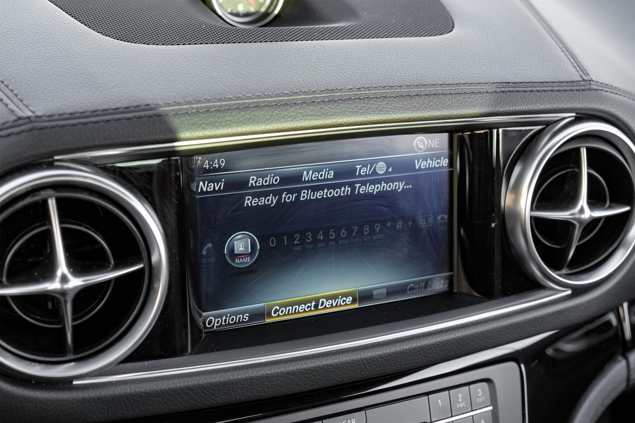Mercedes-Benz SL Vehicle Main Gallery Image 31