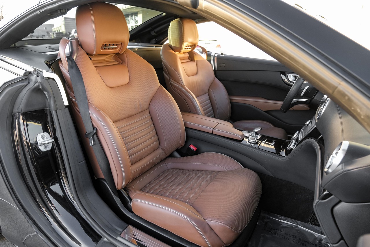 Mercedes-Benz SL Vehicle Main Gallery Image 32