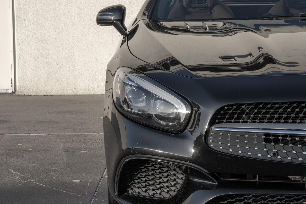Mercedes-Benz SL Vehicle Main Gallery Image 42