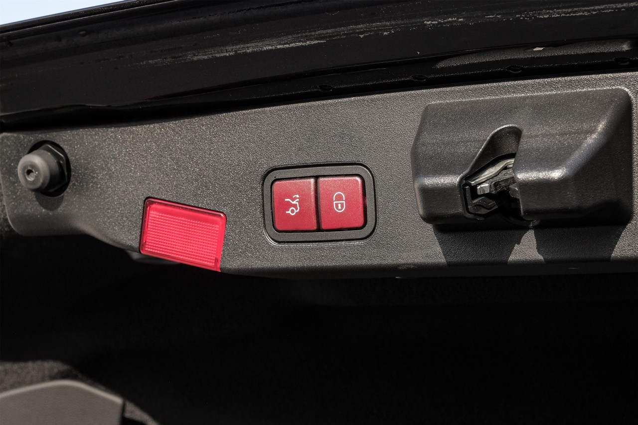 Mercedes-Benz SL Vehicle Main Gallery Image 48