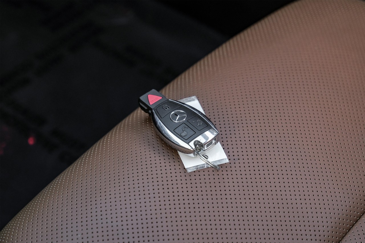 Mercedes-Benz SL Vehicle Main Gallery Image 53