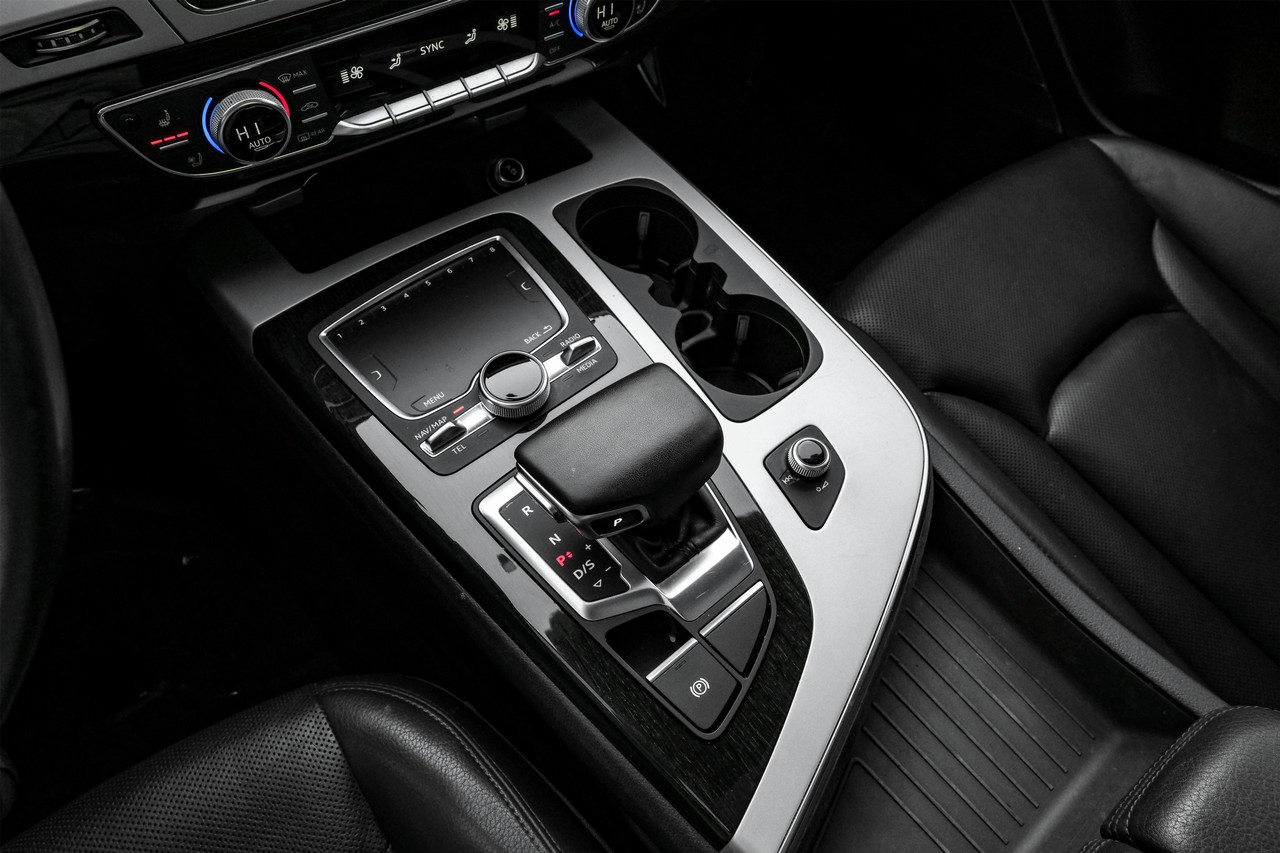 Audi Q7 Vehicle Main Gallery Image 20
